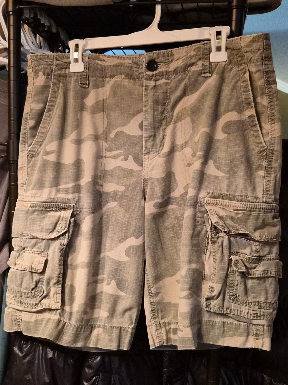 Cape Juby Men's Size W34 Camo Cargo Shorts - Tan & Green